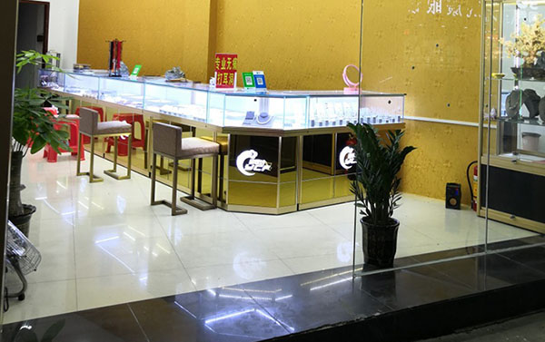 鴻鈦分享小竅門之珠寶首飾柜臺選購 鴻鈦分享小竅門之珠寶首飾柜臺選購