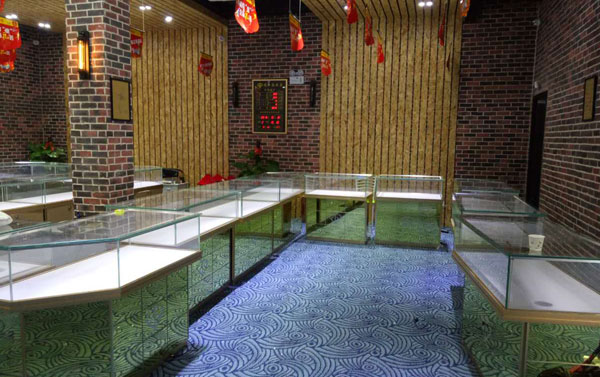 珠寶展示柜組定做批發廠家專不專業很重要 珠寶展示柜組定做批發廠家專不專業很重要